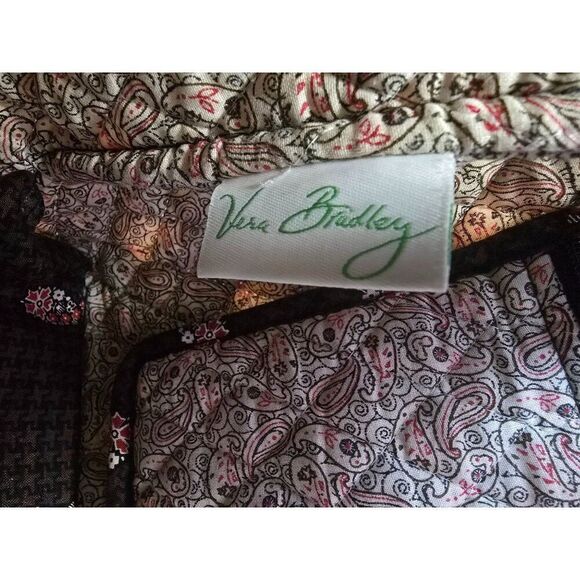 Vera Bradley Quilted Tote Bag and wallet Black Red Paisley Pattern 15" X 10" - Picture 6 of 6